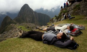 TURISTAS EN MACHU PICCHU CUSCO