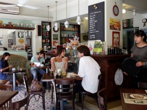 cafe-1.JPG.694x520_default