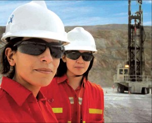 MUJERES-MINERIA1