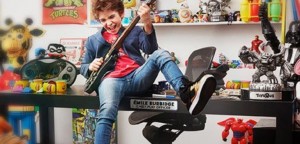 emile-burbidge-sus-anos-nuevo-presidente-diversion-general-toys-1458114439910-730x350