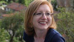 _91763673_heleninfrance